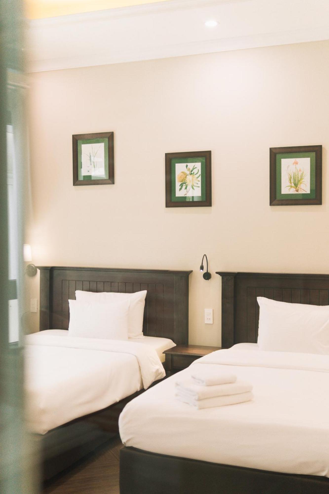 N Queen Apartment Hotel Dalat Bagian luar foto
