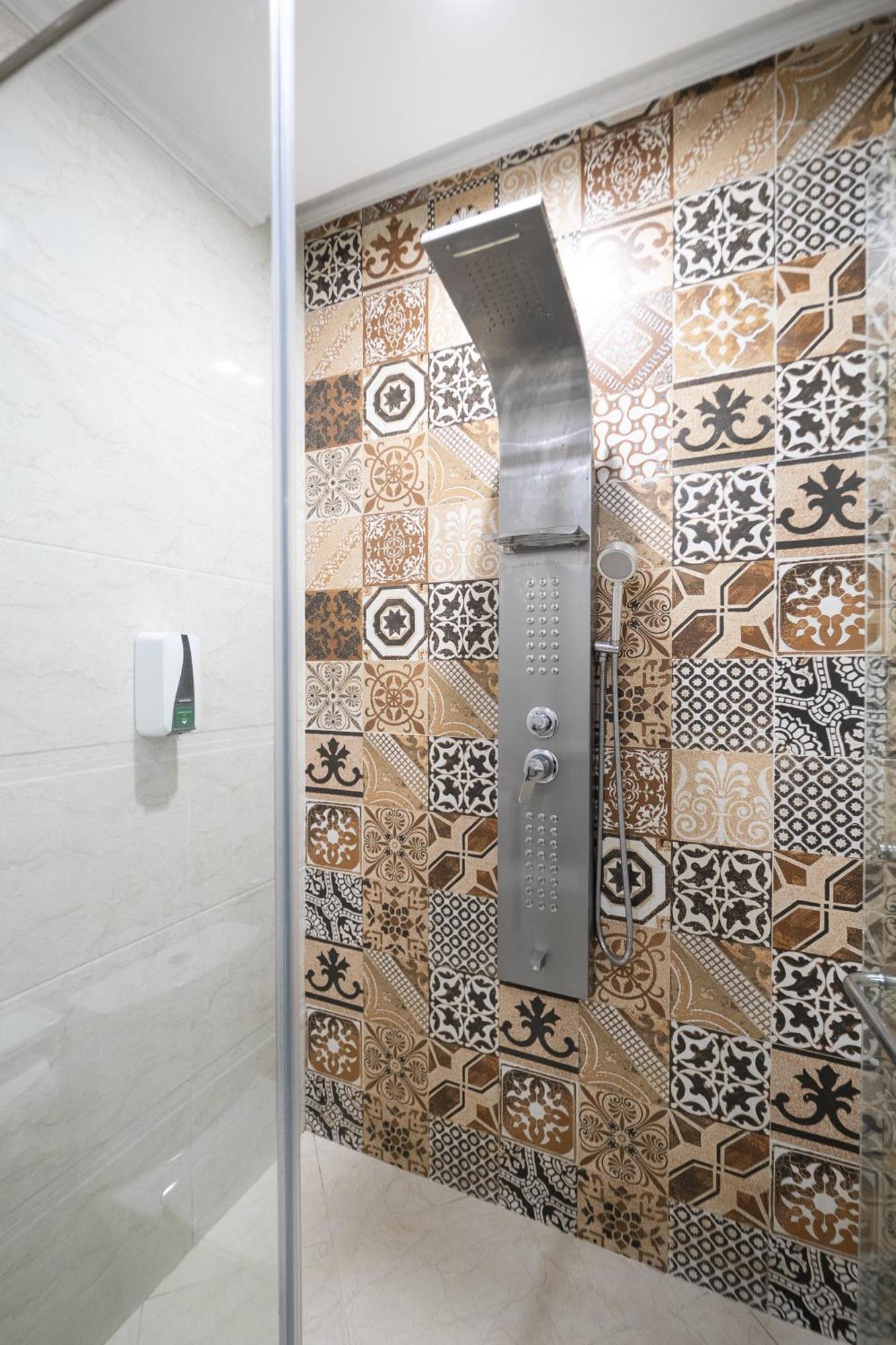 N Queen Apartment Hotel Dalat Bagian luar foto